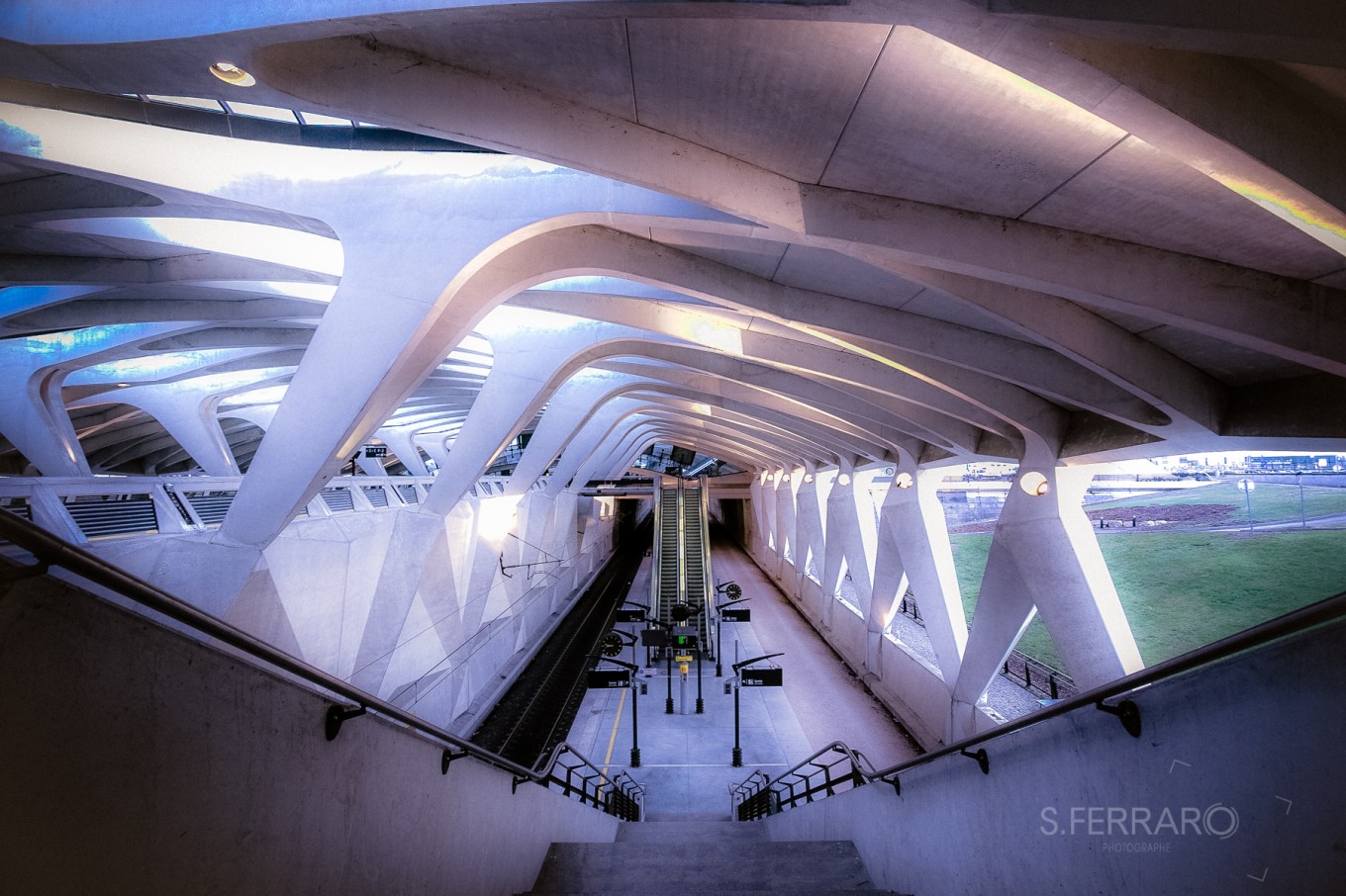 GARE TGV ST-EXUPERY